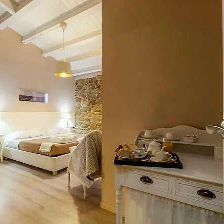 Bed & Breakfast Botrona 3*